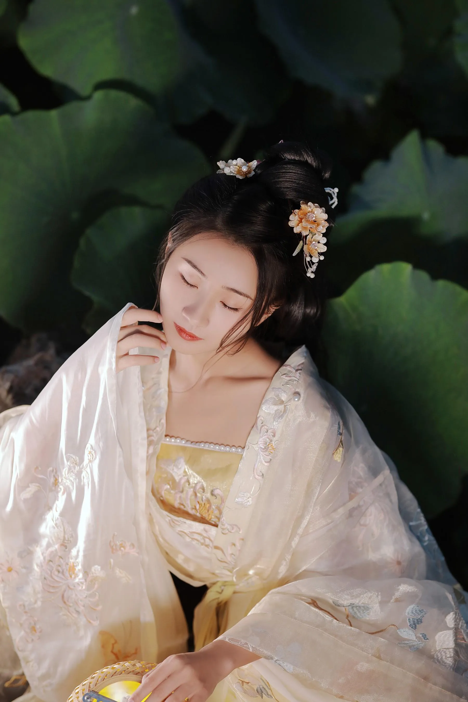 [YITUYU艺图语]2022.08.27 无清风 Y [30P]插图1